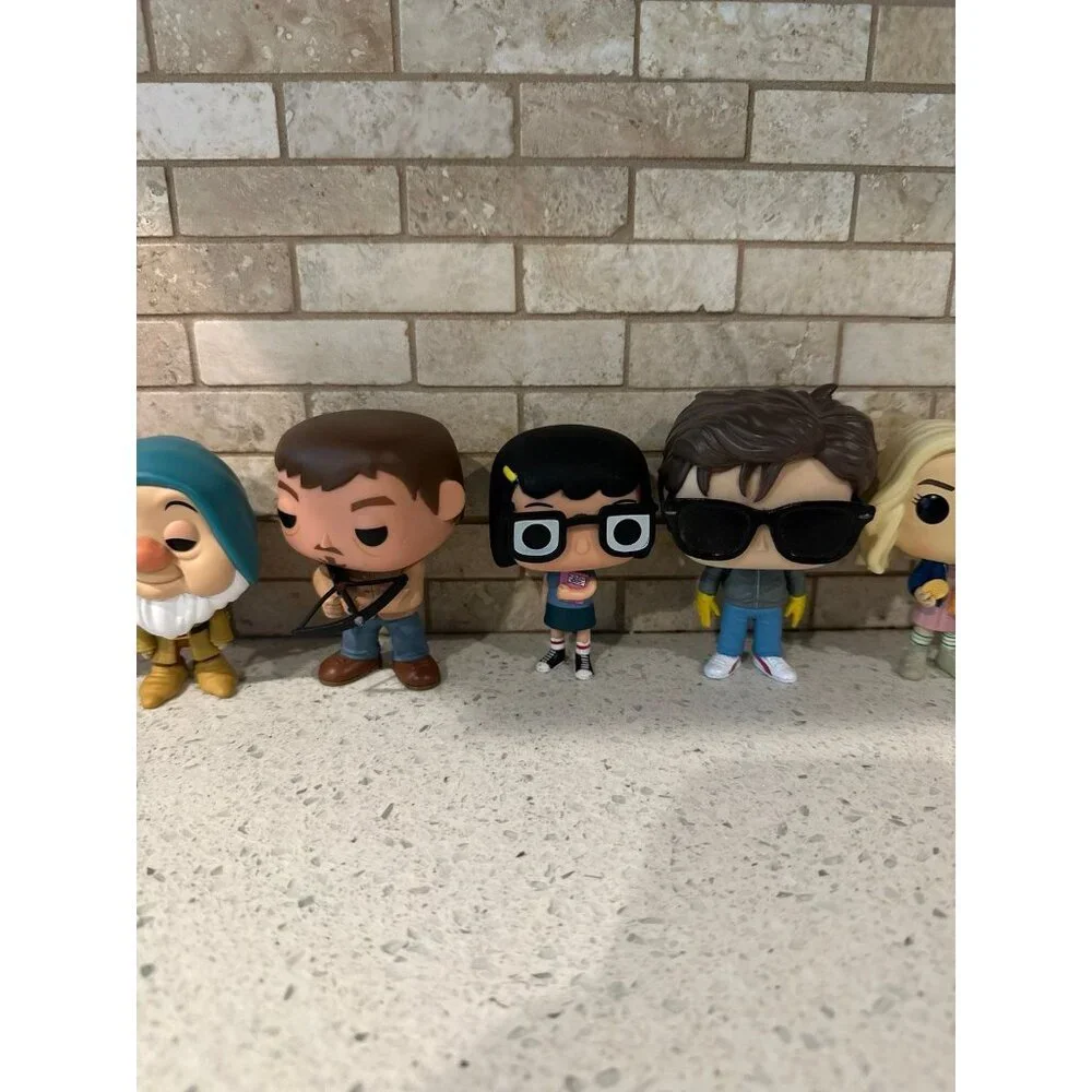 Funko bundle includes‎ 10 funkos